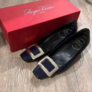 Roger Vivier Belle Vivier Buckle Pump